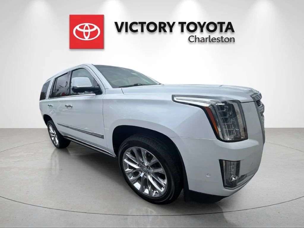 Used 2020 White Cadillac Premium Luxury image 5