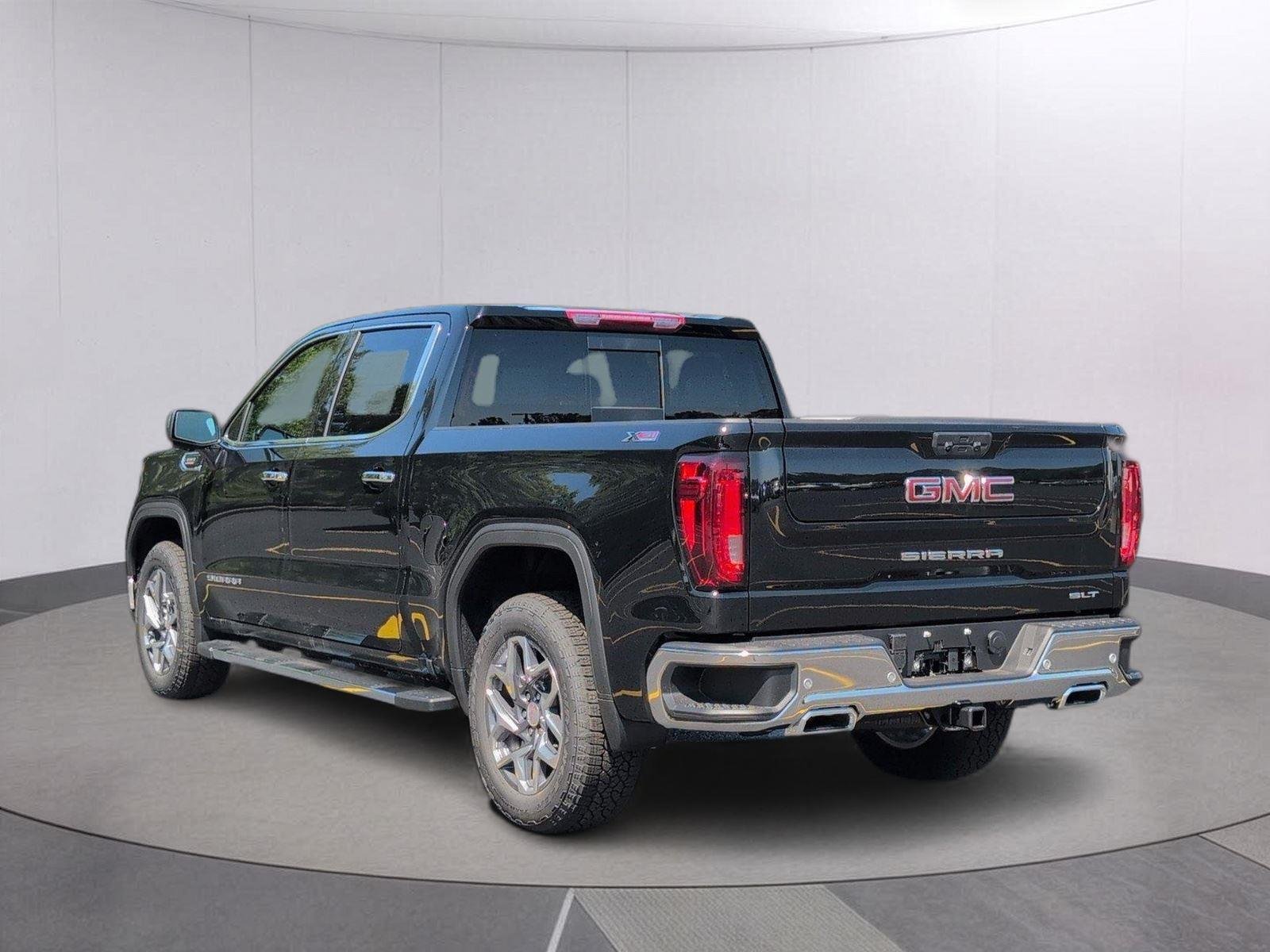 New 2026 Onyx Black GMC SLT image 3