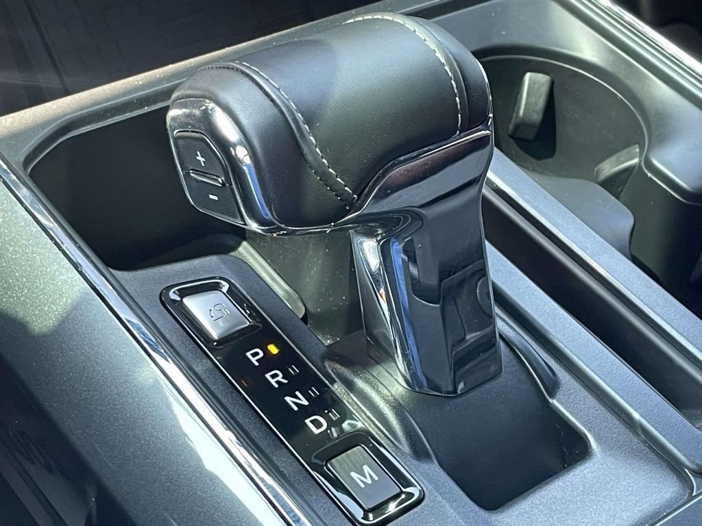 Used 2022 Gray Ford Lariat image 33