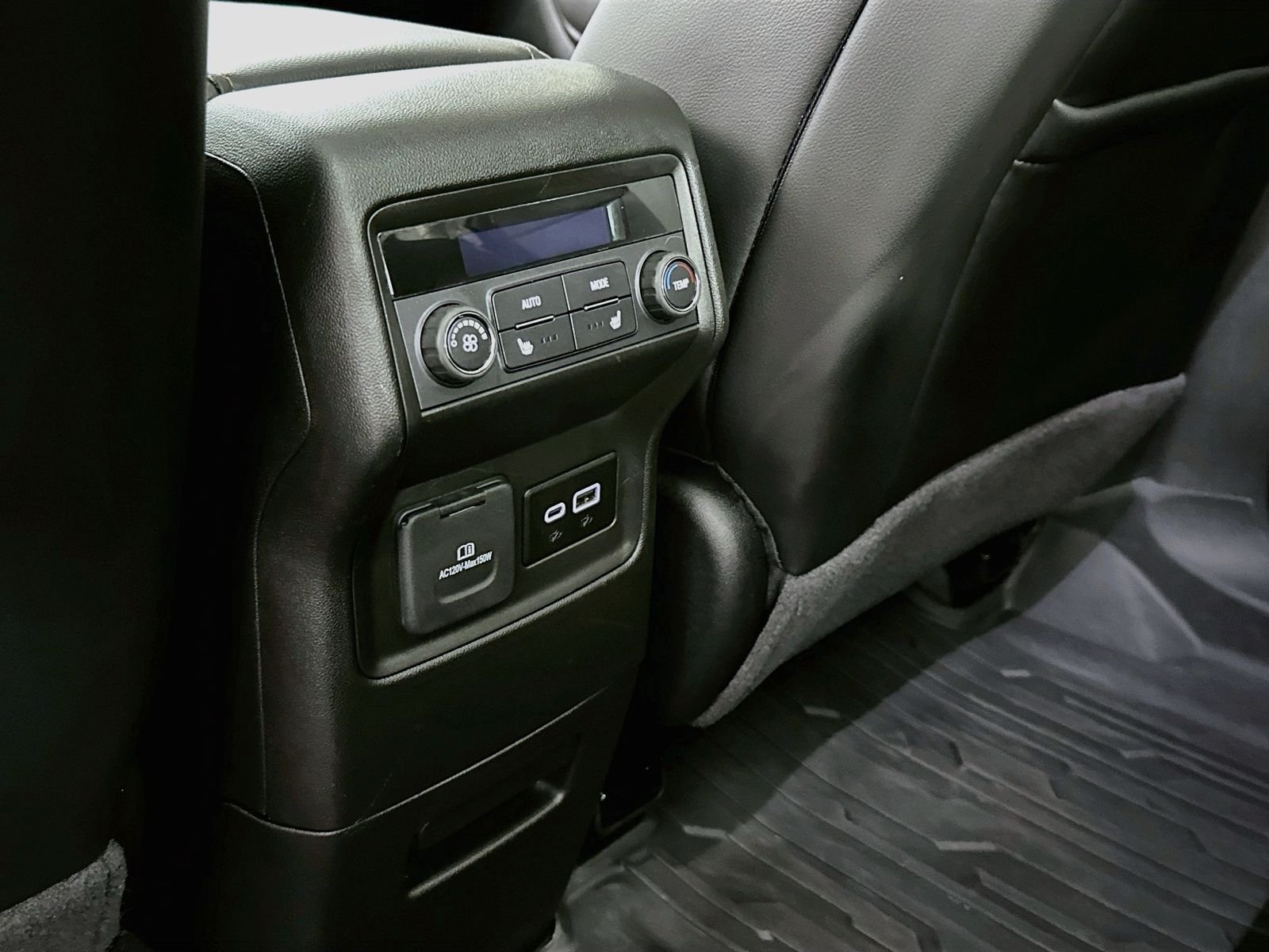Used 2023 Ebony Twilight Metallic GMC AT4 image 27