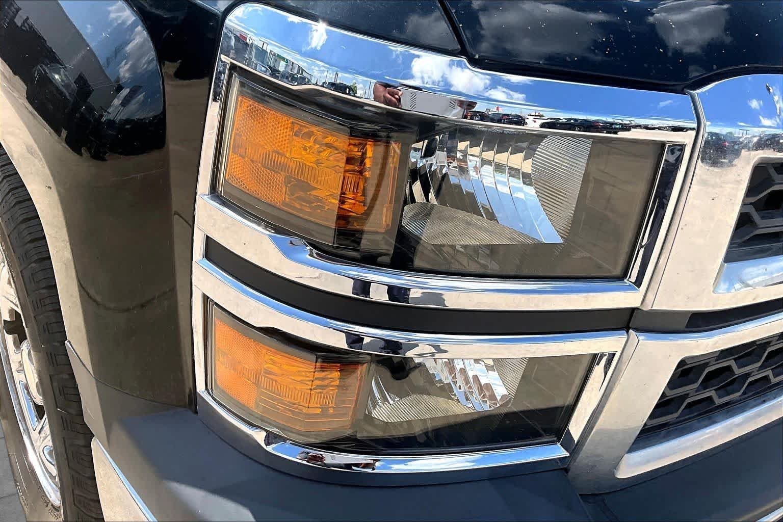 Used 2015 Black Chevrolet LS image 27