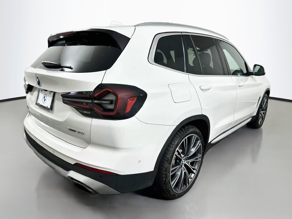 Certified Used 2023 Alpine White BMW sDrive30i image 5