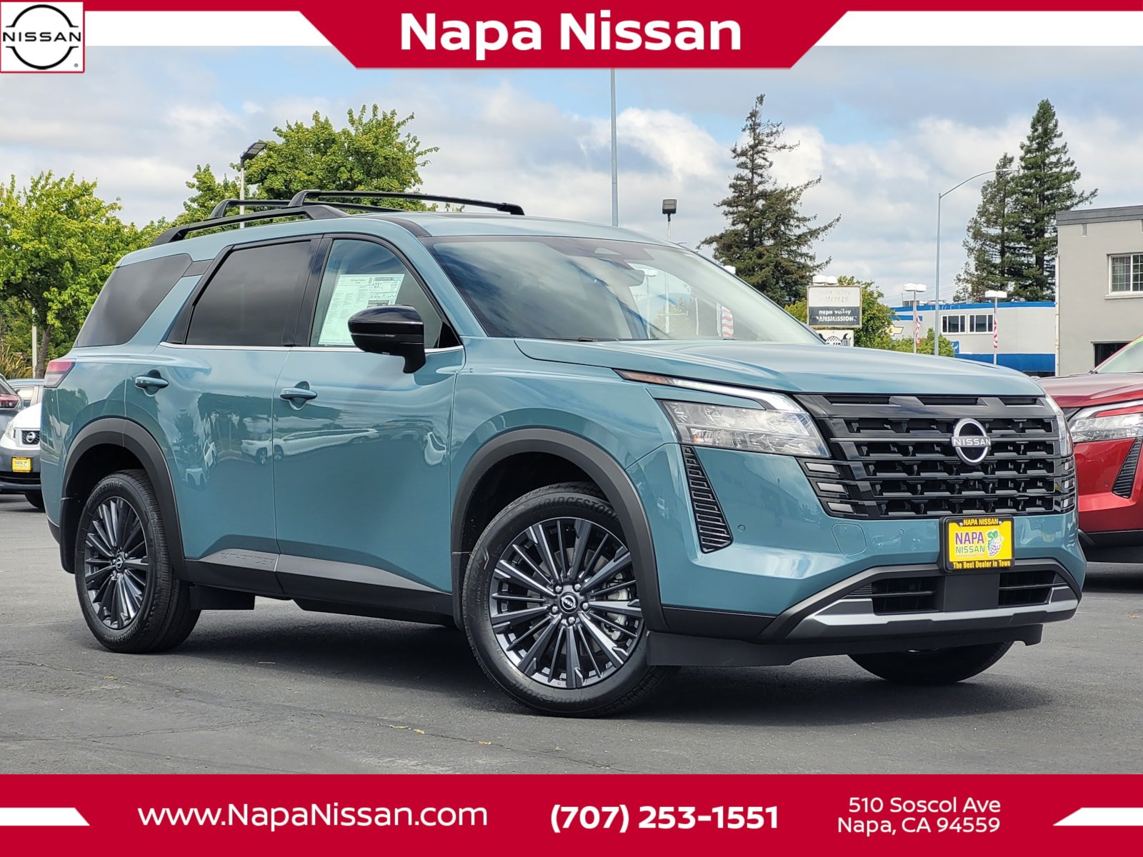 2026 Nissan Pathfinder SL 2WD's photo