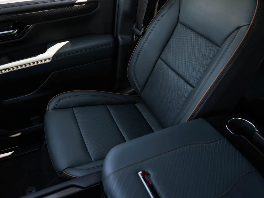 2026 GMC Yukon AT4 - Photo 27