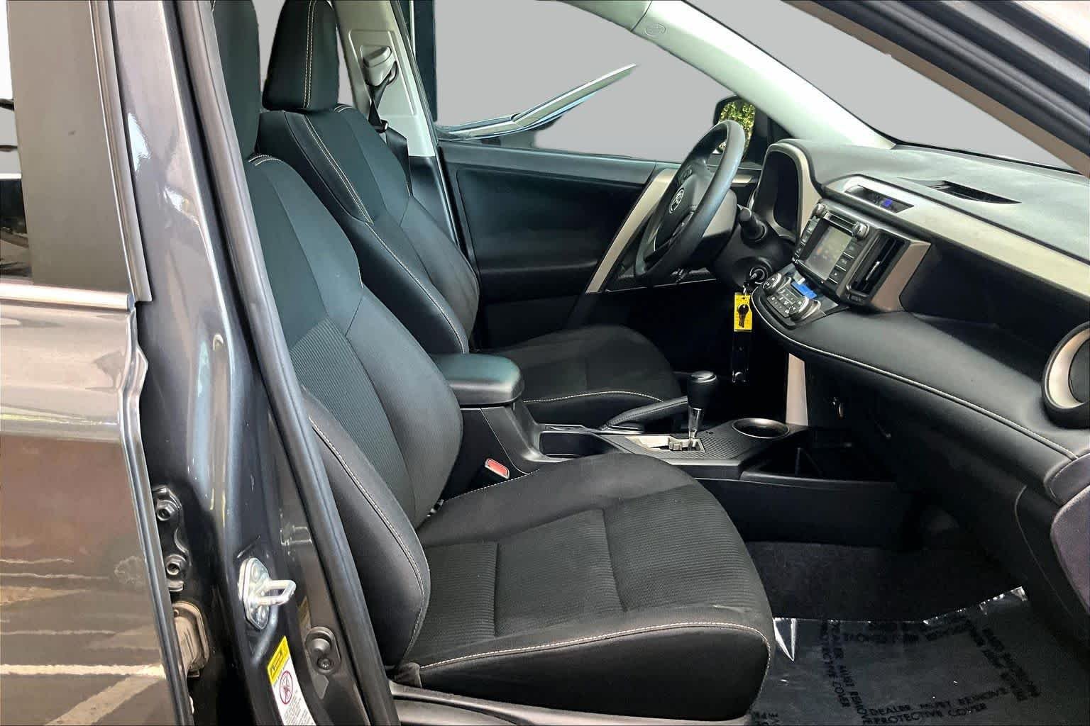 Used 2015 Magnetic Gray Metallic Toyota XLE image 8