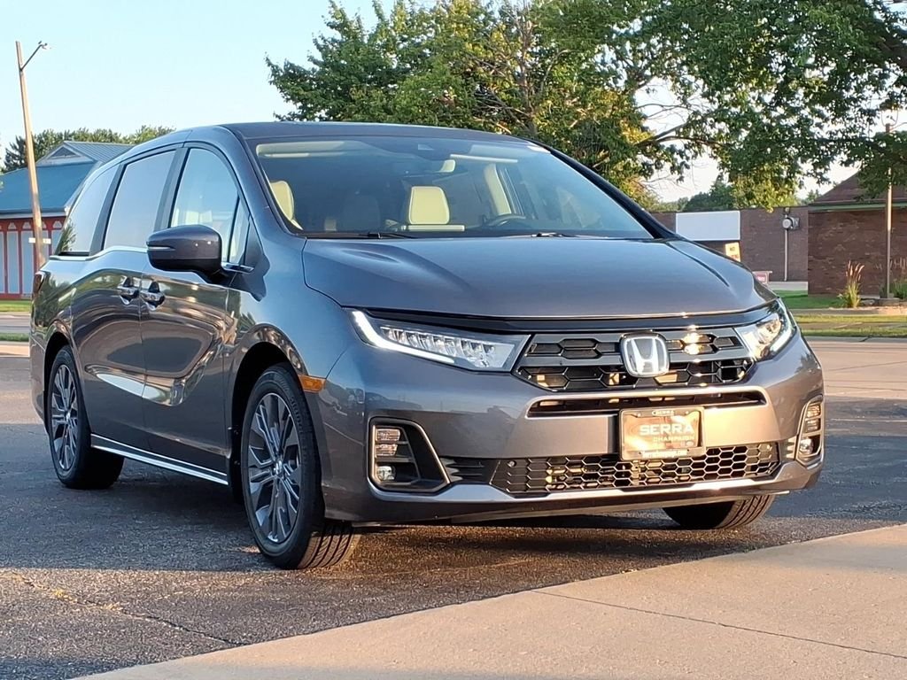 New 2026 Modern Steel Metallic Honda Touring image 17