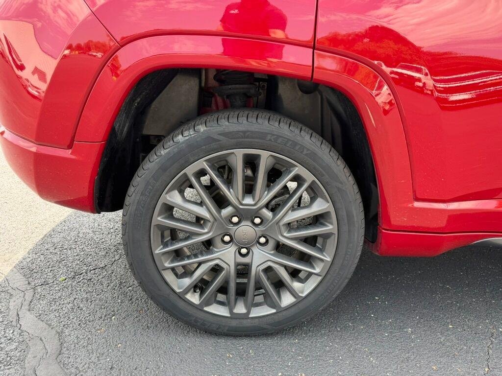 Used 2022 Redline Pearlcoat Jeep (RED) Edition image 31