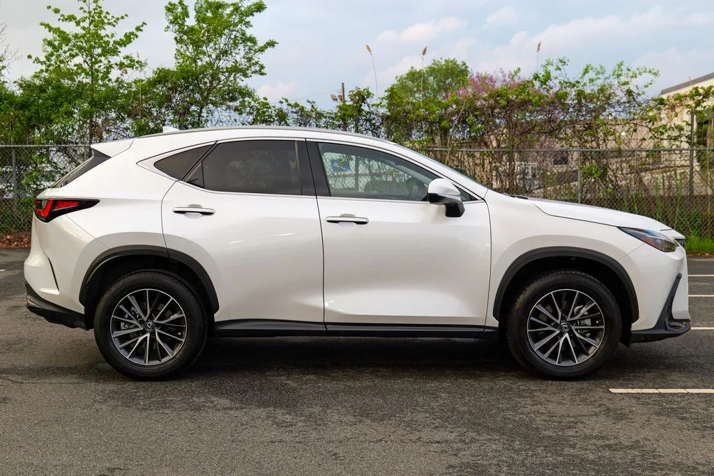 Used 2024 Eminent White Pearl Lexus 350 Premium image 8