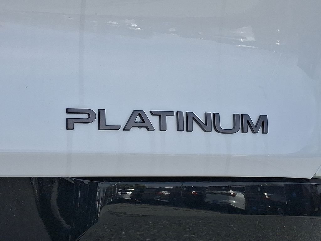 New 2026 Everest White Pearl TriCoat Nissan Platinum image 20
