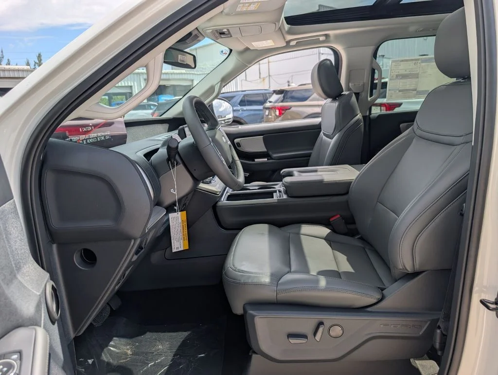 New 2026 Star White Metallic Tri-Coat Ford MAX Active image 5