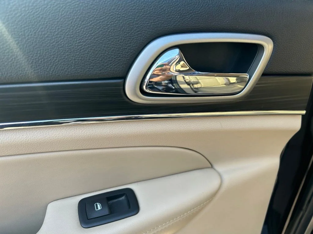 Used 2019 Red Jeep Limited image 21