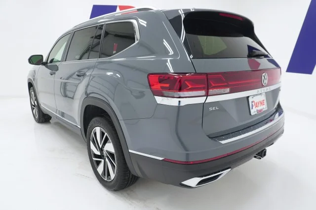 New 2026 Pure Gray Volkswagen 2.0T SEL image 9