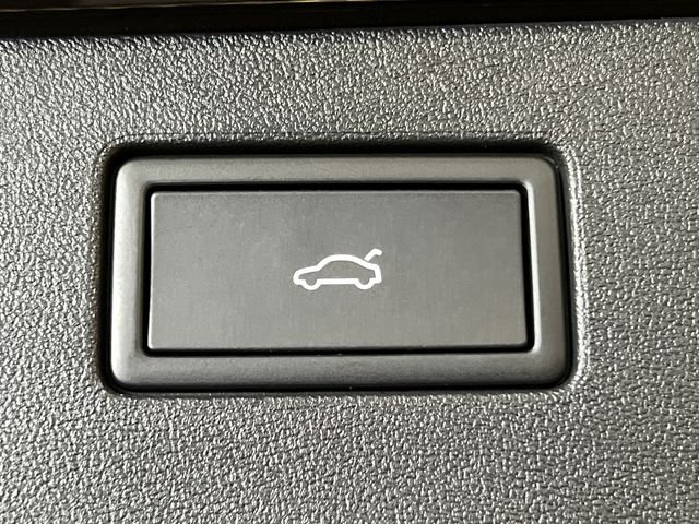 New 2026 Black Volkswagen 2.0T SE R-Line Black image 6
