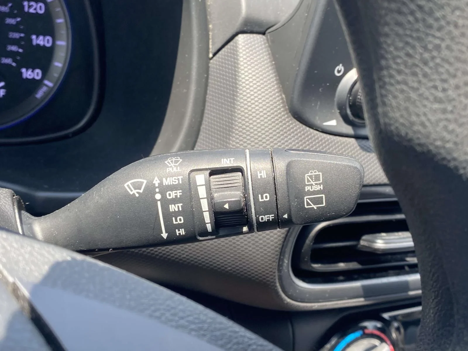 Used 2023 Silver Hyundai SEL image 27