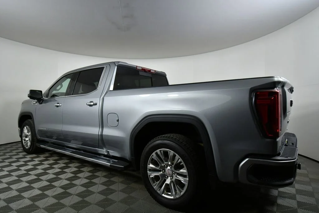 Used 2025 Sterling Metallic GMC Denali image 14