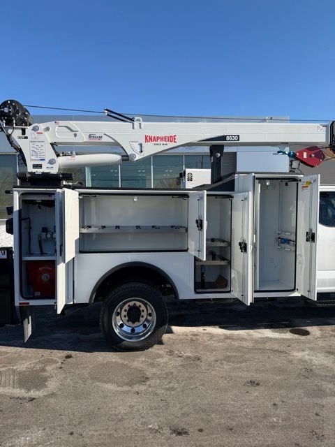 New 2026 Oxford White Ford F-550® XLT image 14