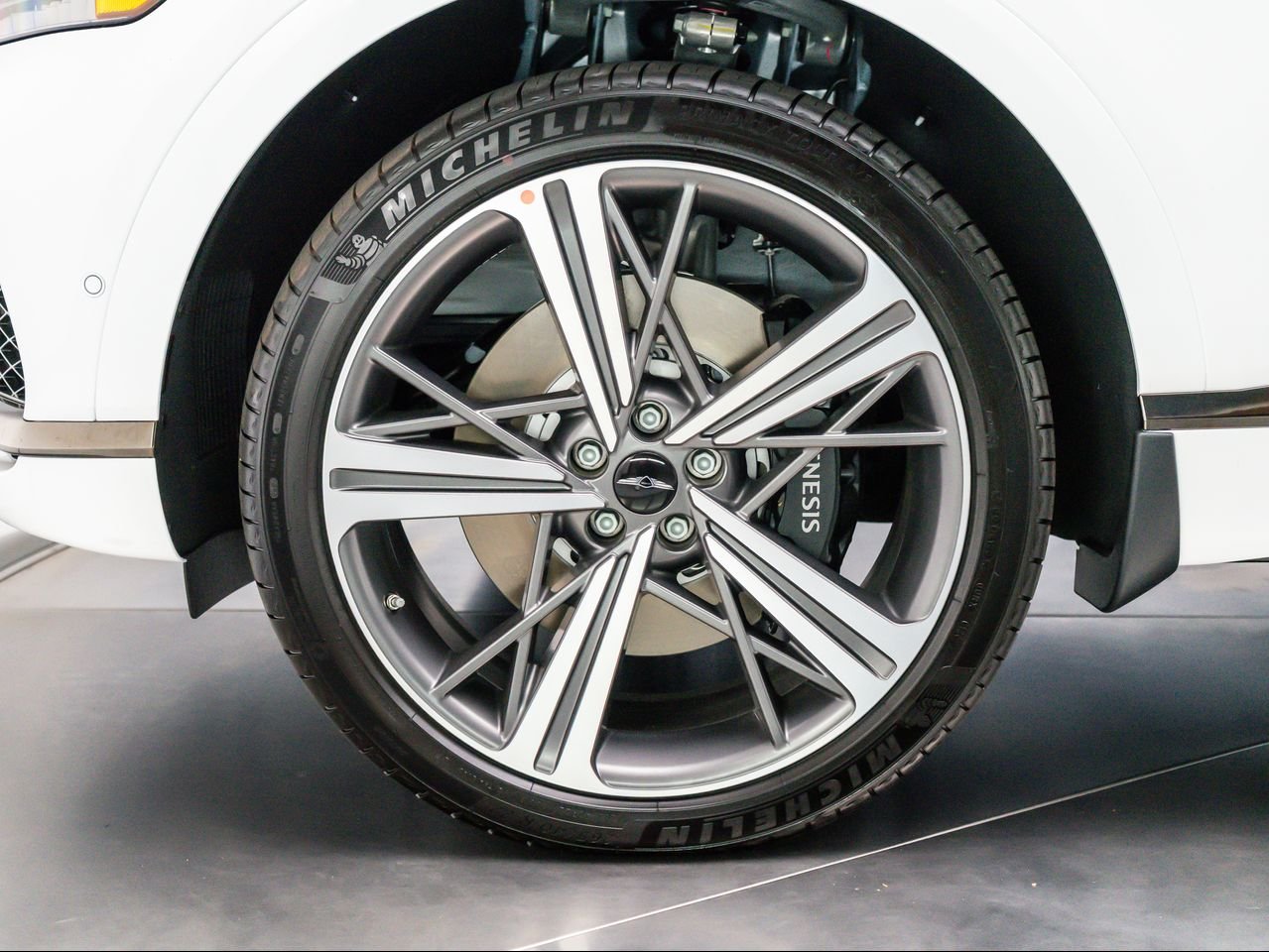 New 2026 Alta White Genesis 3.5T E-SC MHEV image 13
