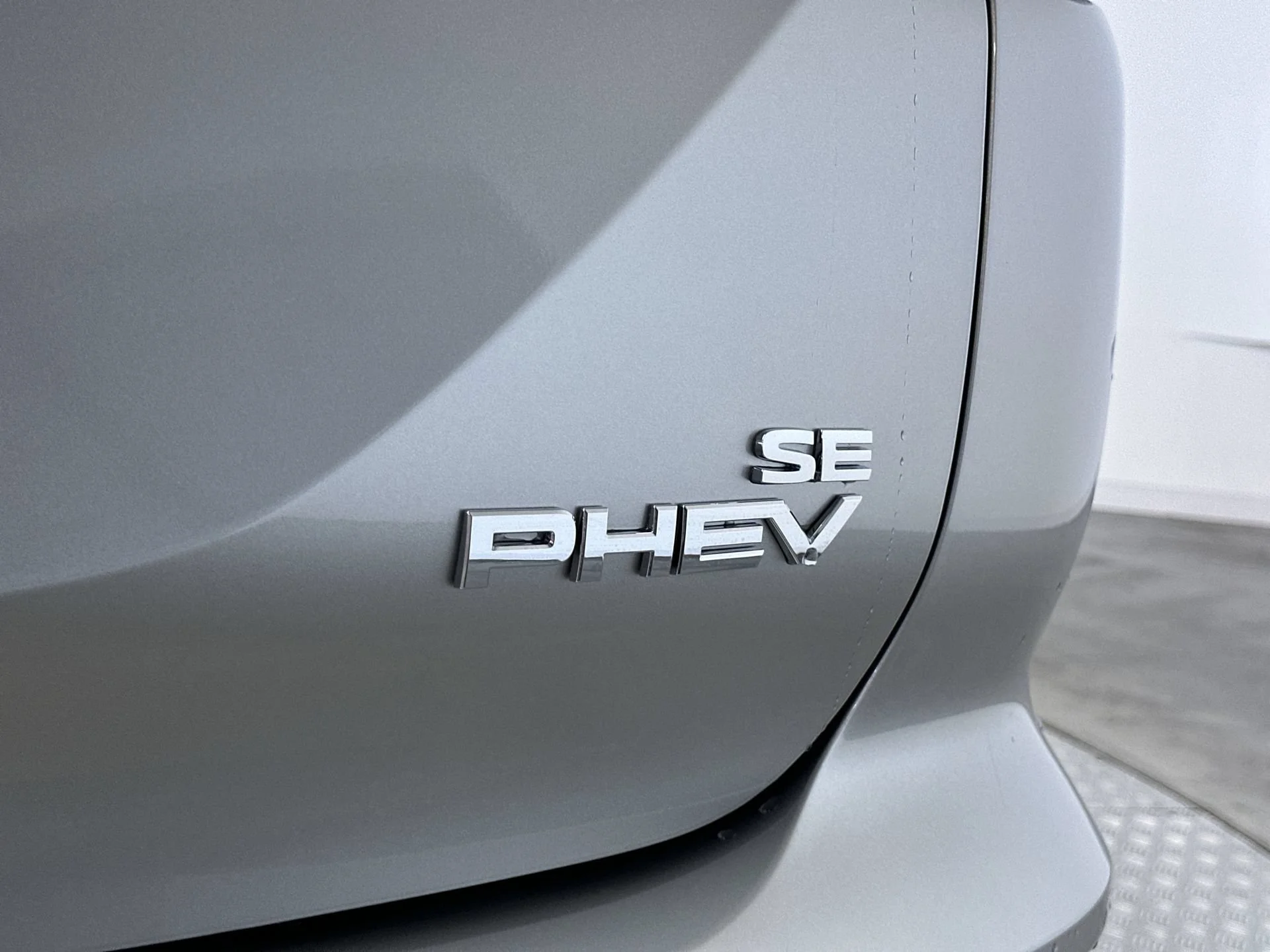 New 2026 Alloy Silver Metallic Mitsubishi SE S-AWC image 24