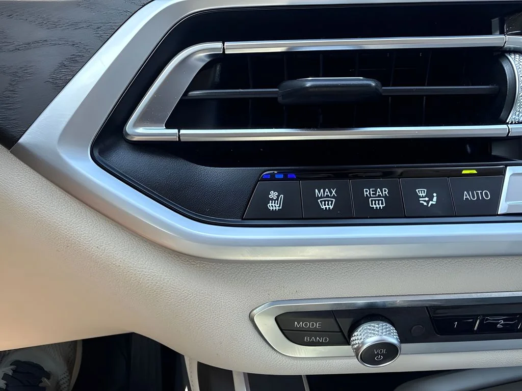 Used 2021 Blue BMW xDrive40i image 20