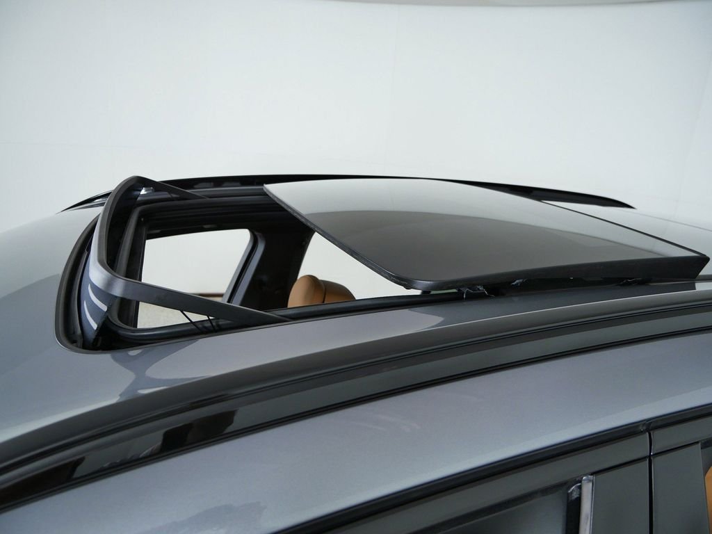 New 2026 Skyscraper Grey Metallic BMW xDrive40i image 18