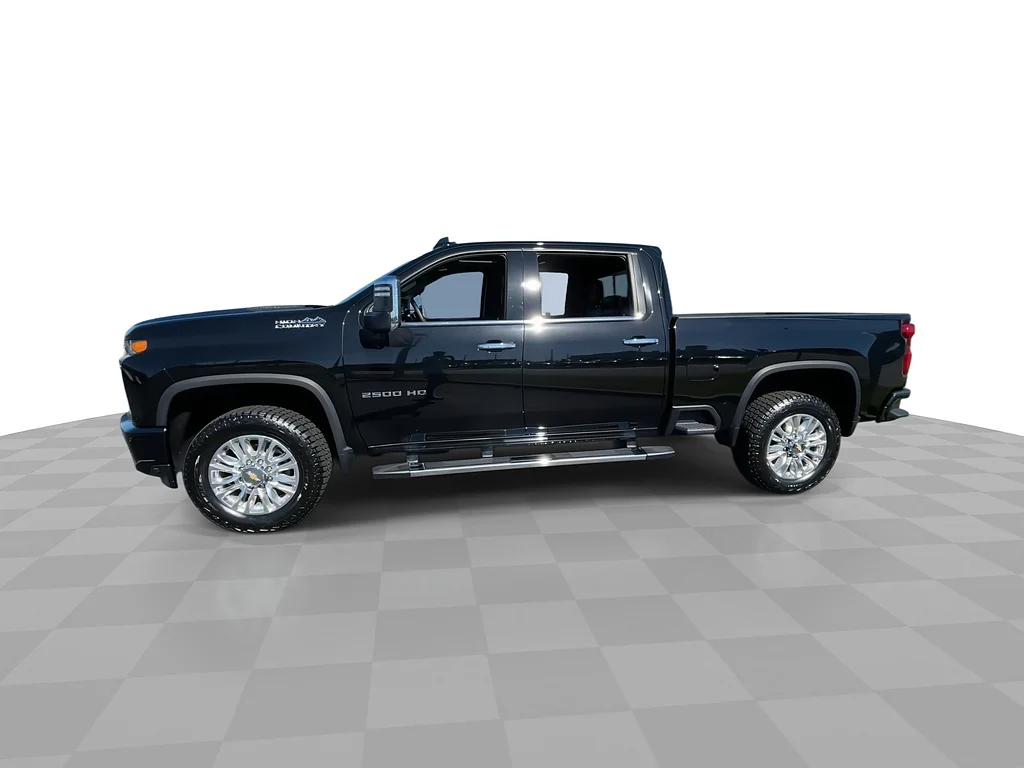 Used 2022 Black Chevrolet High Country image 6