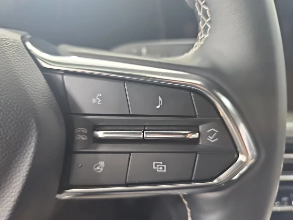 Used 2025 Sterling Gray Metallic Chevrolet LT image 26