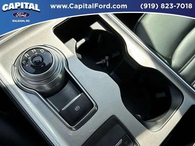 Used 2024 Black Ford SEL image 31