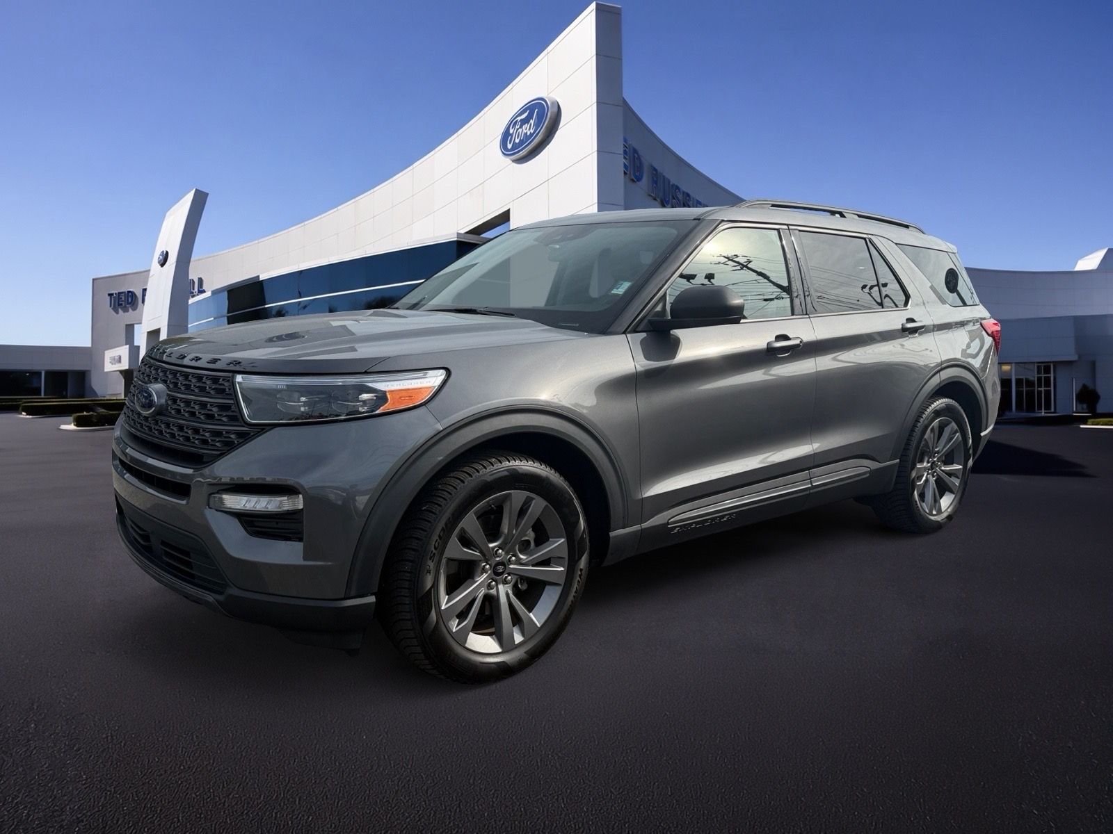 2021 Ford Explorer XLT RWD's photo