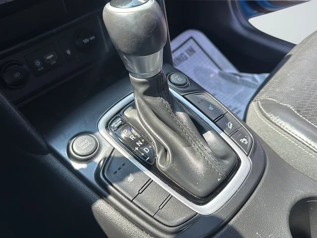 Used 2019 Blue Hyundai Ultimate image 32