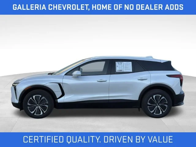 Certified Used 2024 Iridescent Pearl Tricoat Chevrolet LT image 4