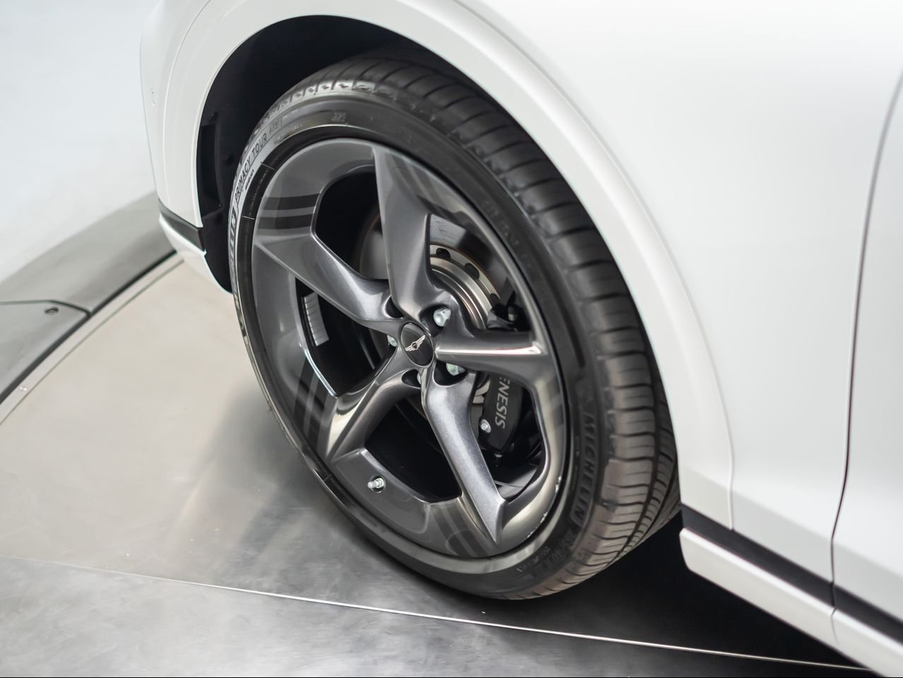 2026 GENESIS GV70 Sport Prestige - Photo 10