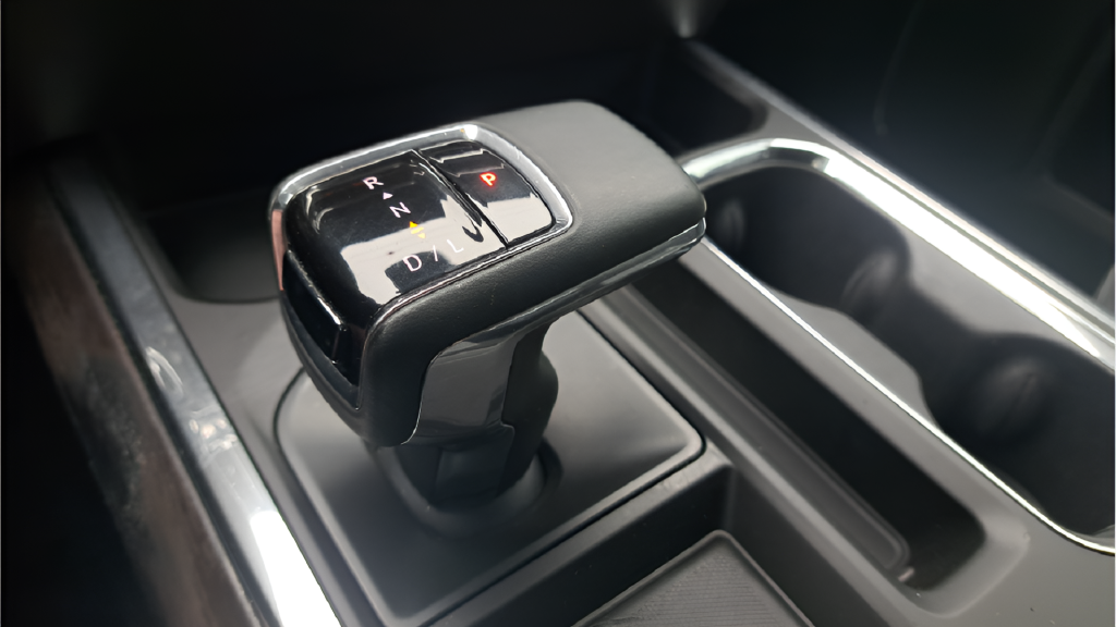 Used 2024 Black GMC SLT image 24