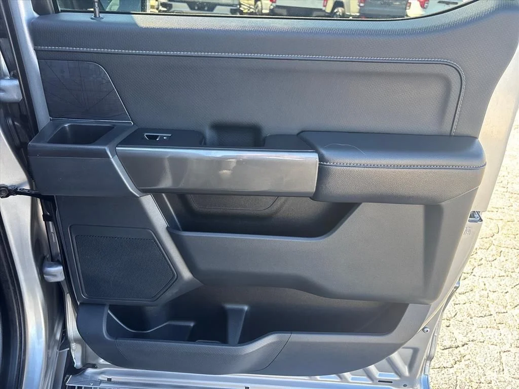 Used 2023 Silver Ford XLT image 16