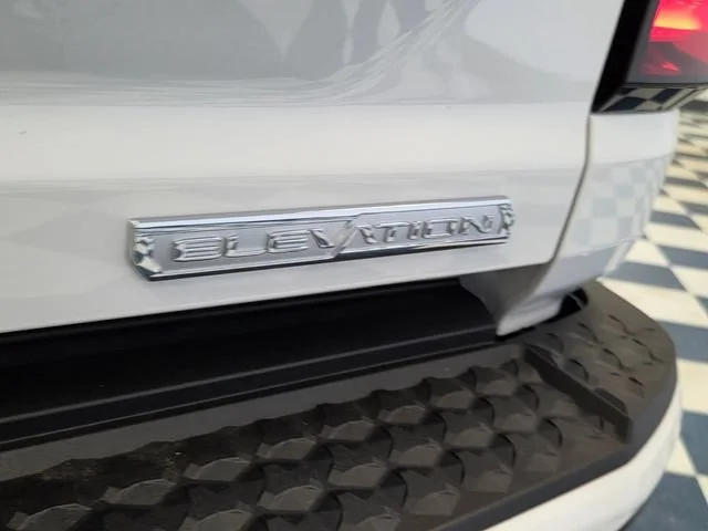 New 2026 Summit White GMC Elevation image 7