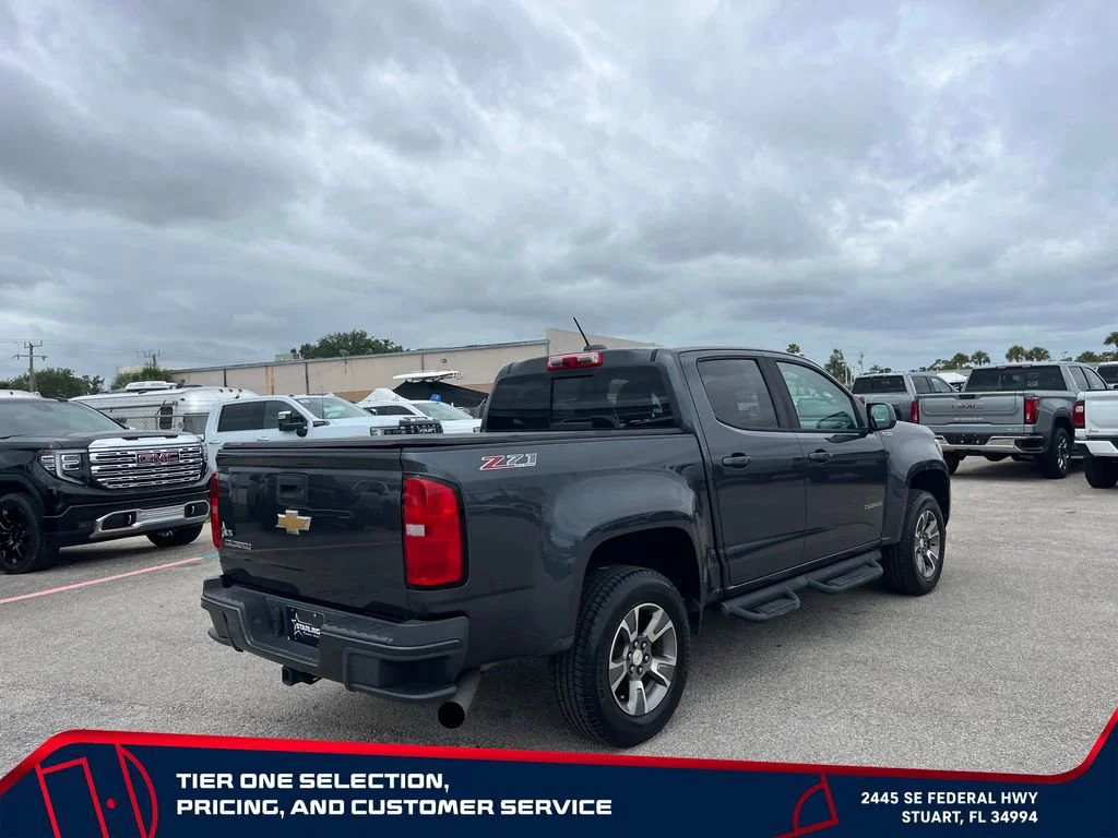 Used 2017 CYBER GRAY METALLIC Chevrolet 4WD Z71 image 7