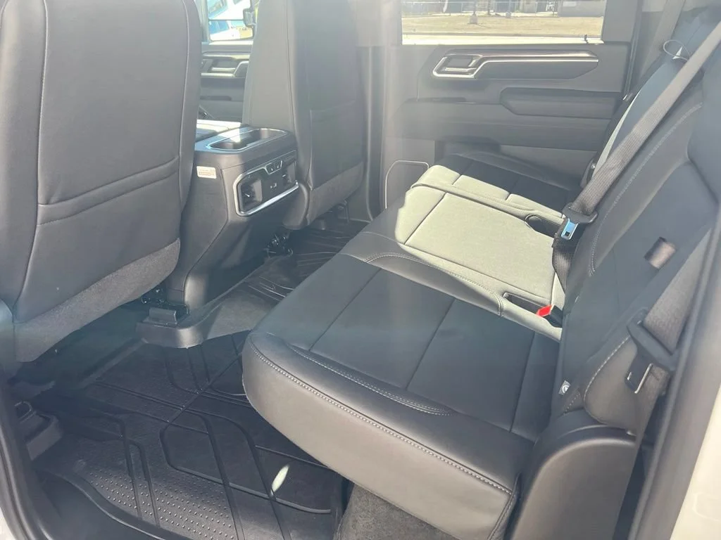 New 2026 Summit White Chevrolet LTZ DRW image 20