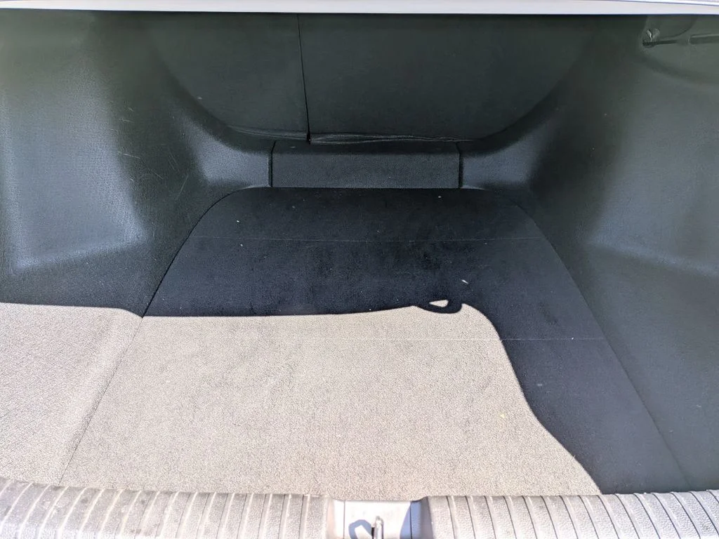 Used 2023 White Honda EX image 28
