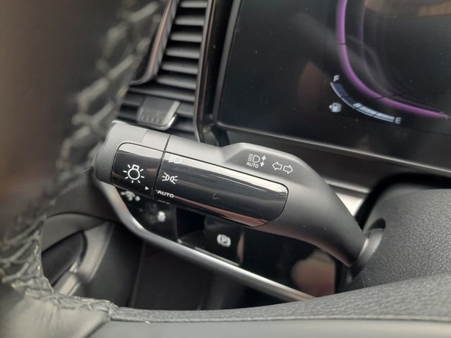Used 2023 Blue Kia EX image 16