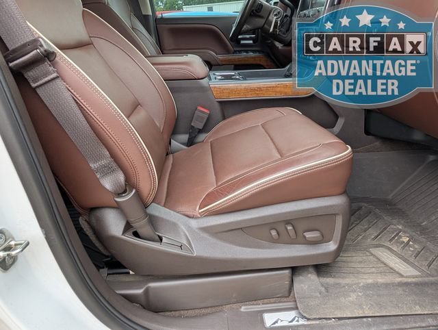 Used 2018 IRIDESCENT PEARL TRICOAT Chevrolet High Country image 26