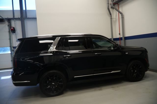 Certified Used 2025 Black Raven Cadillac Premium Luxury image 8
