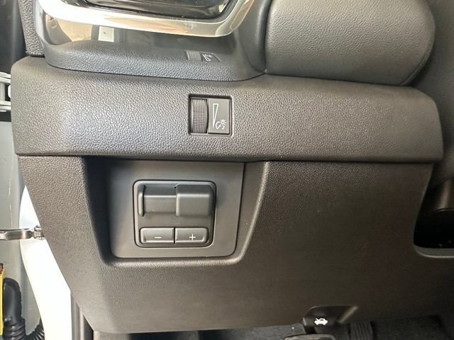New 2026 Summit White GMC Elevation image 18
