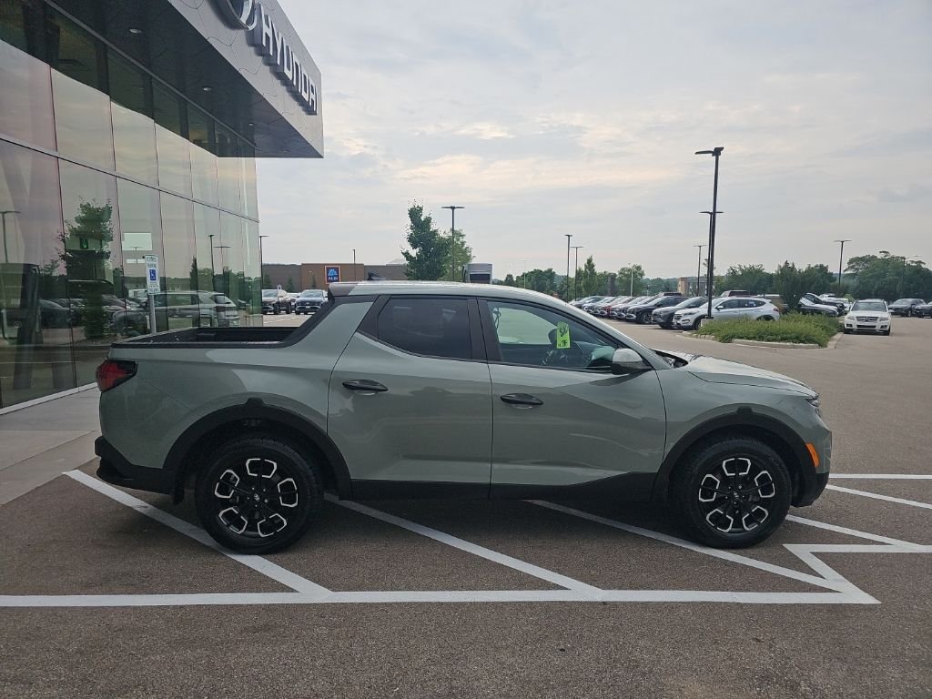 Used 2022 Green Hyundai SEL image 6