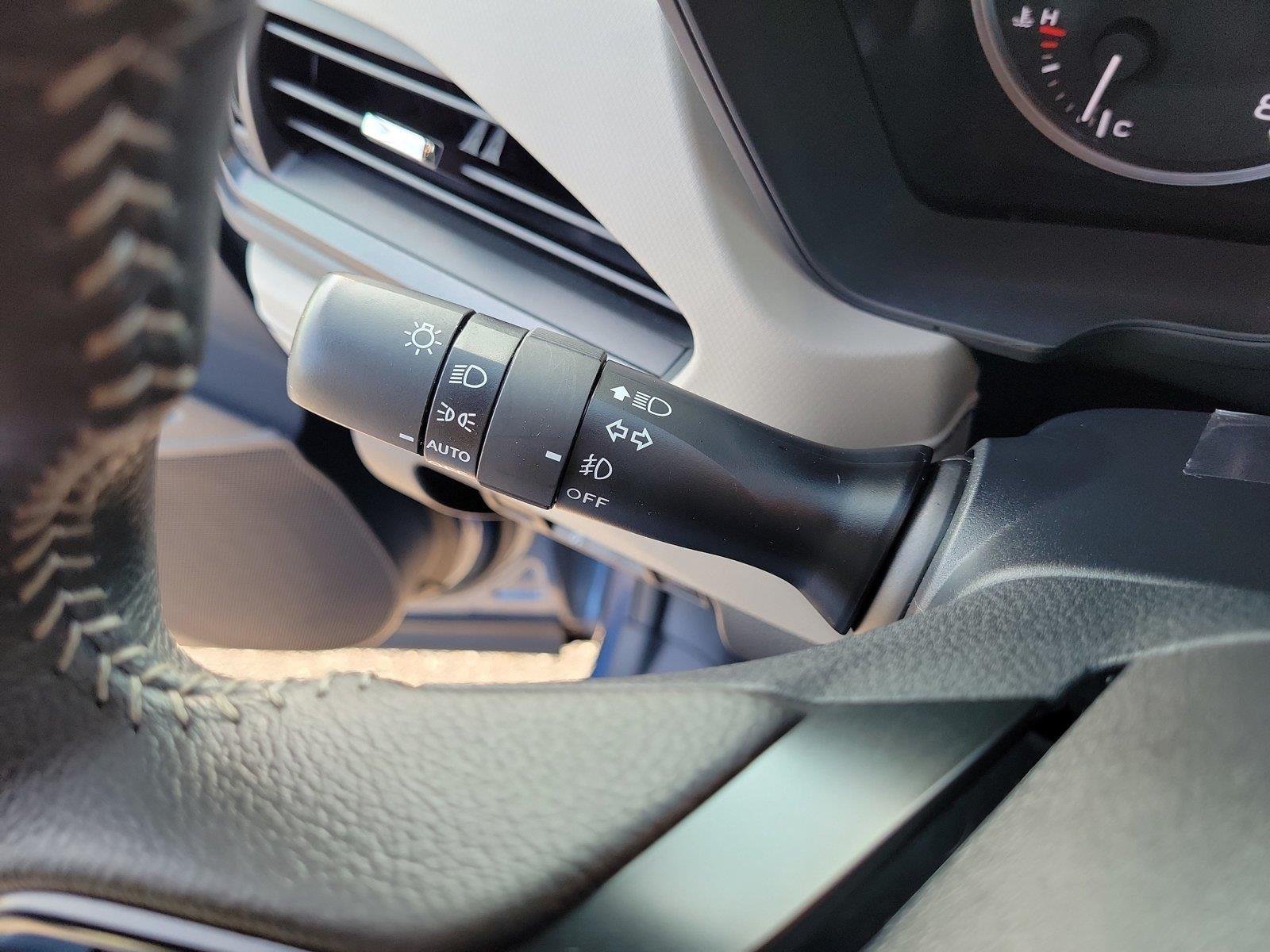 Used 2025 Horizon Blue Pearl Subaru Premium image 26