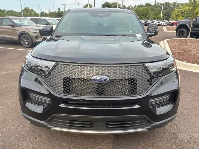 New 2026 Black Ford Base image 9