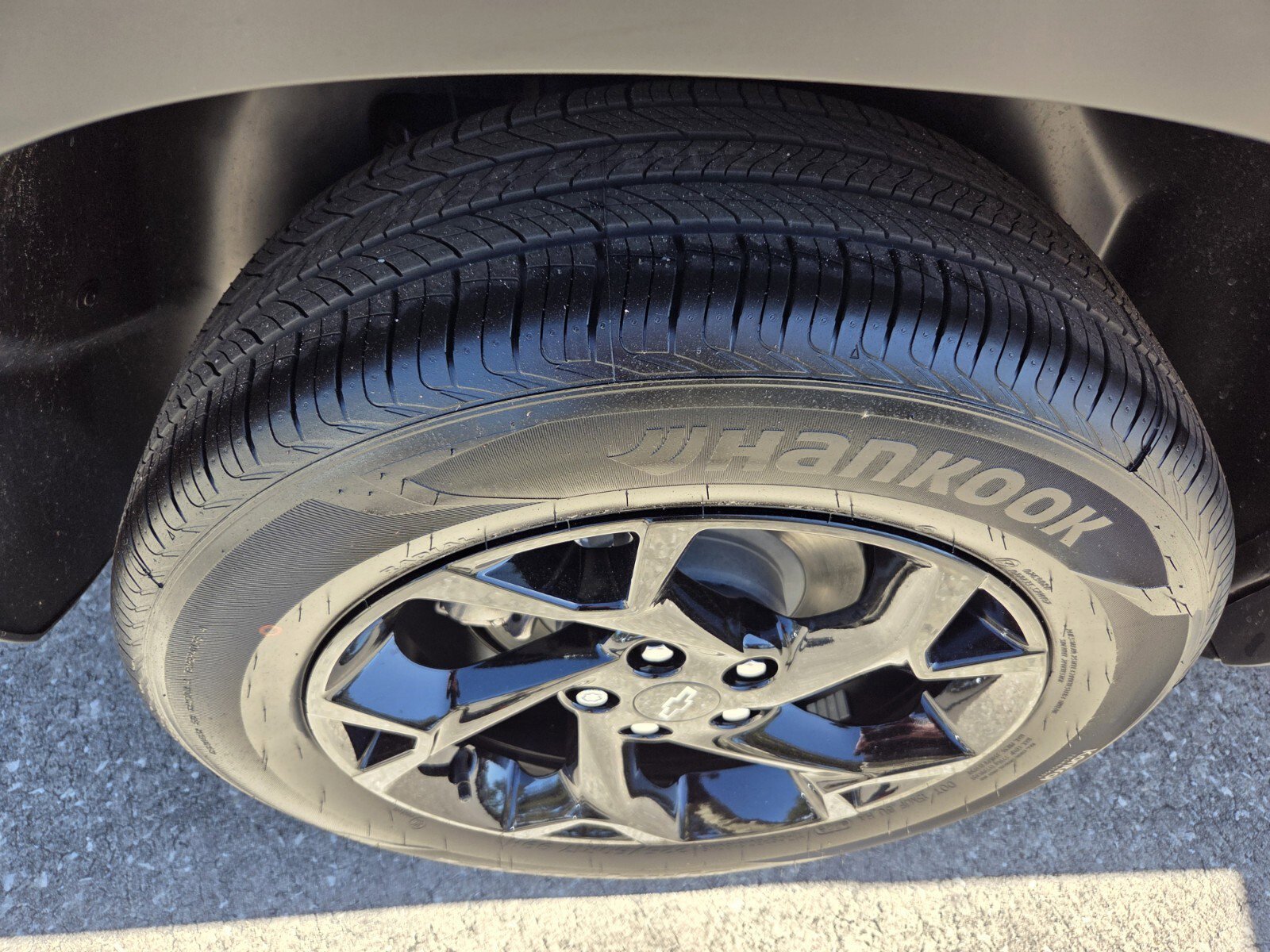 2026 Chevrolet Trax LT - Photo 24