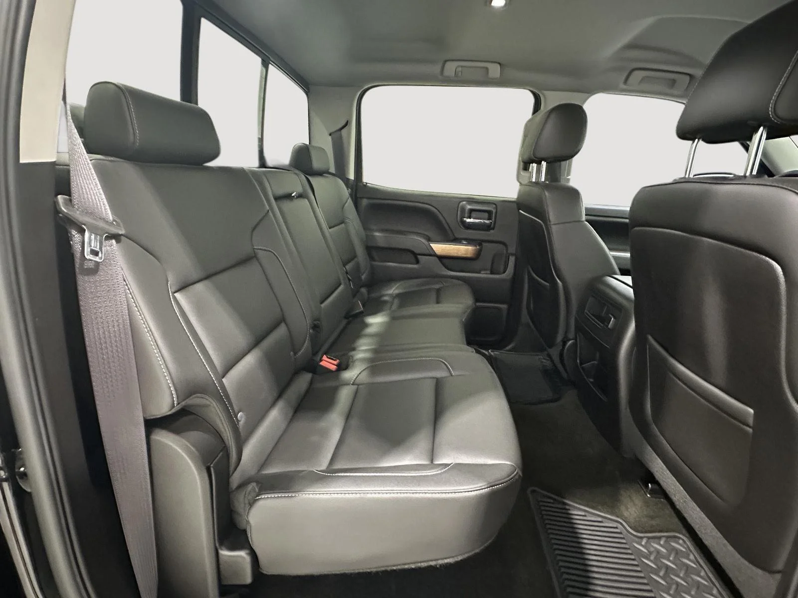 Used 2015 BLACK Chevrolet LTZ image 21