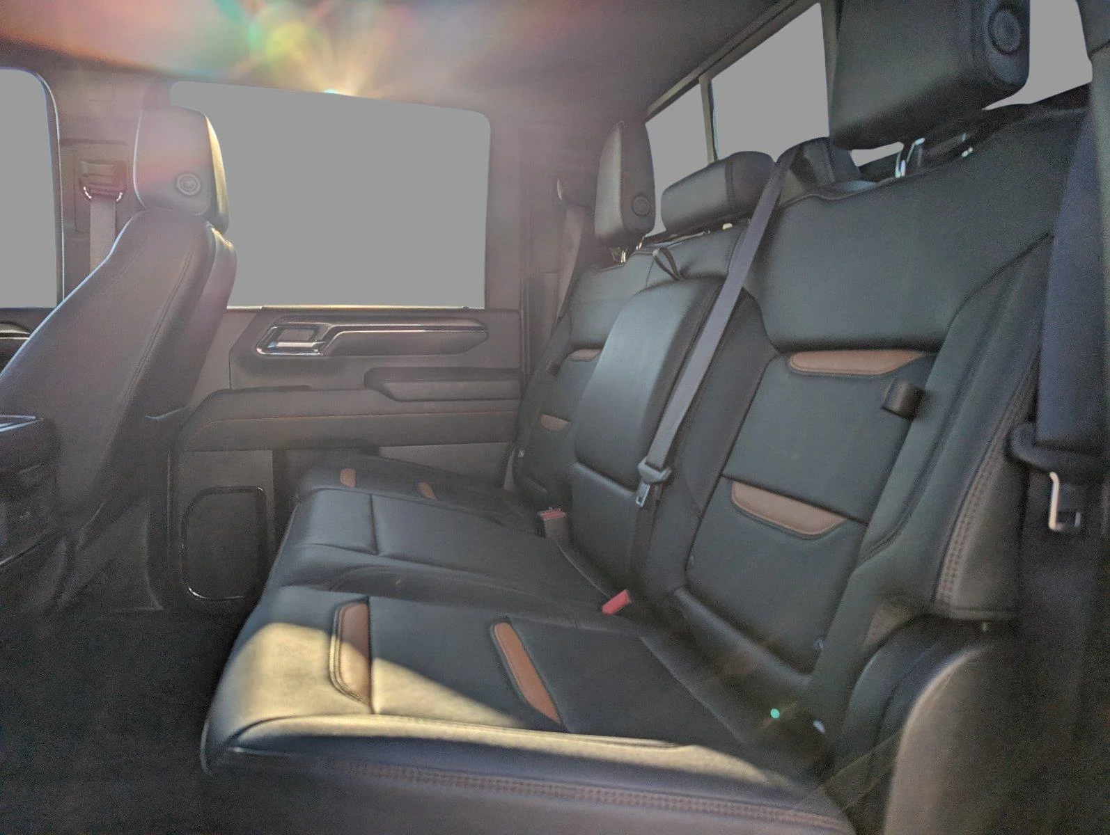 Used 2024 Summit White GMC AT4 image 34