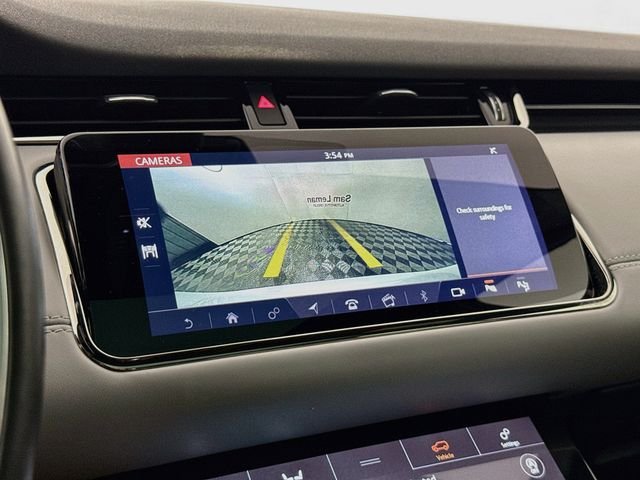 Used 2020  Land Rover R-Dynamic HSE image 14