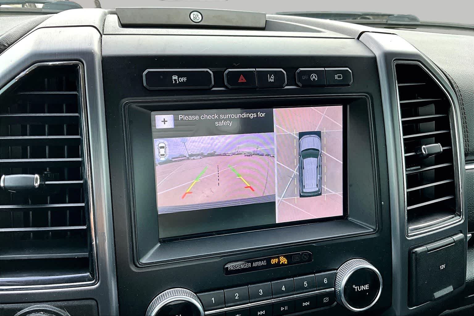 Used 2019 Agate Black Metallic Ford Platinum image 26