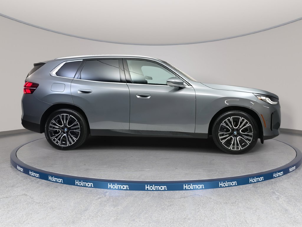 Used 2026 Skyscraper Grey Metallic BMW 30 xDrive image 4